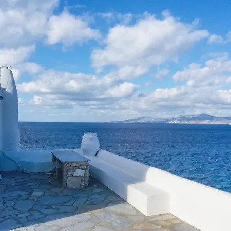 Villa Cavo Delos *